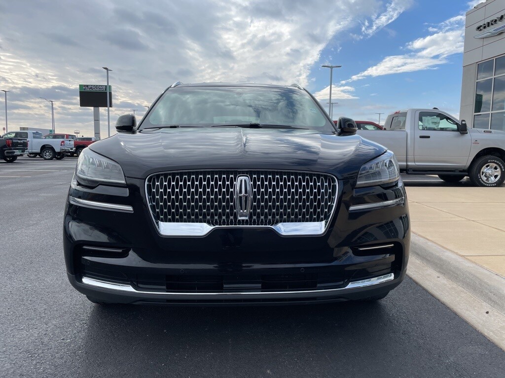 2023 Lincoln Aviator Standard photo 3