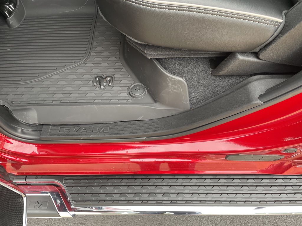 2026 RAM 2500 Laramie - Photo 29