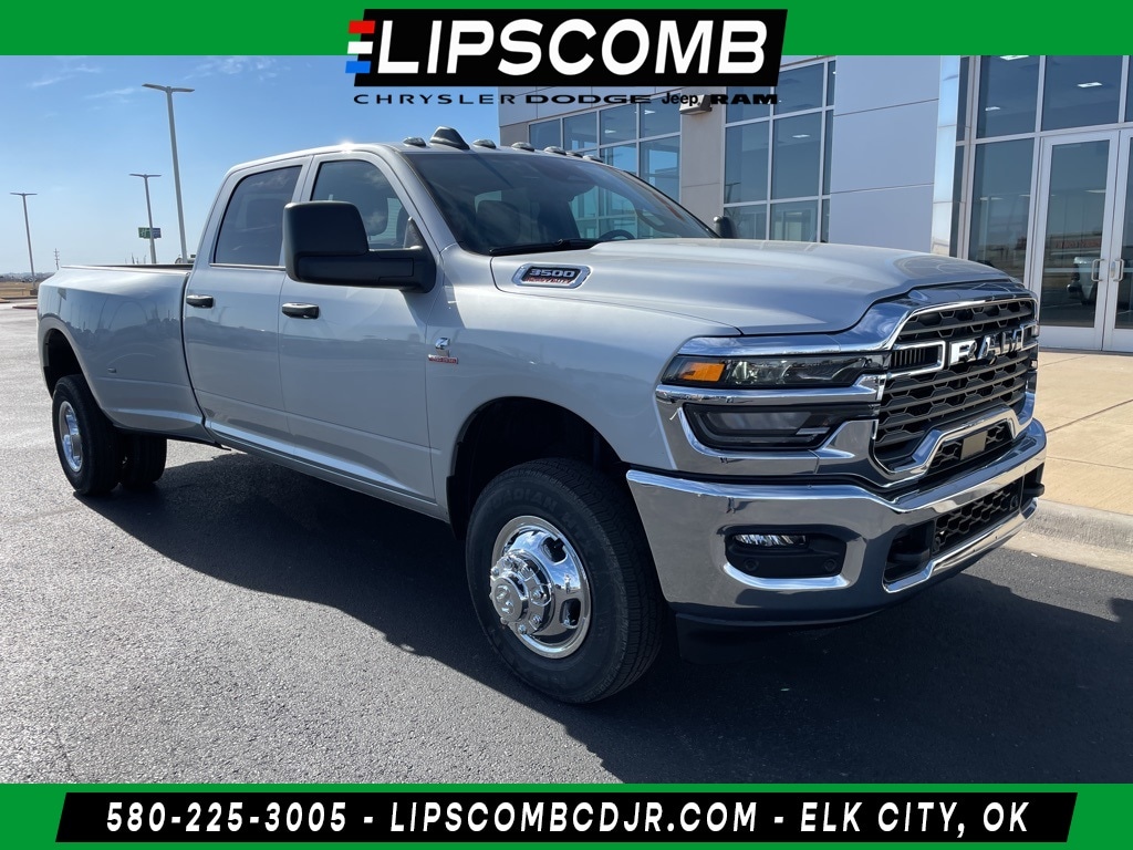 2026 RAM 3500 Tradesman Crew Cab LB DRW 4WD