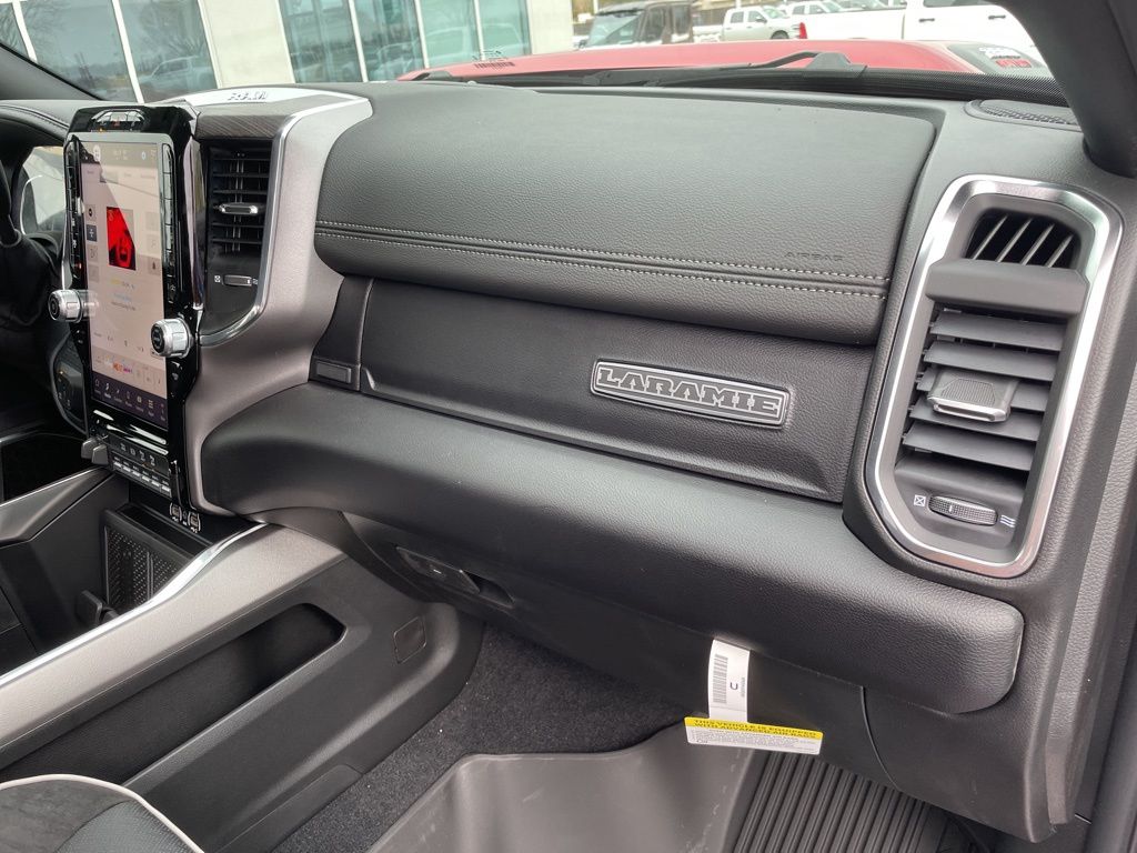 2026 RAM 2500 Laramie - Photo 48