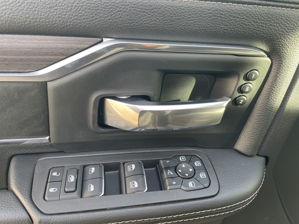 2026 RAM 2500 Laramie - Photo 11