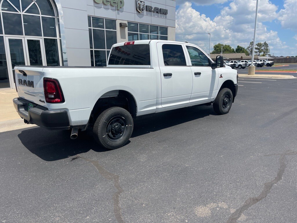 2025 Ram 2500 Tradesman photo 3