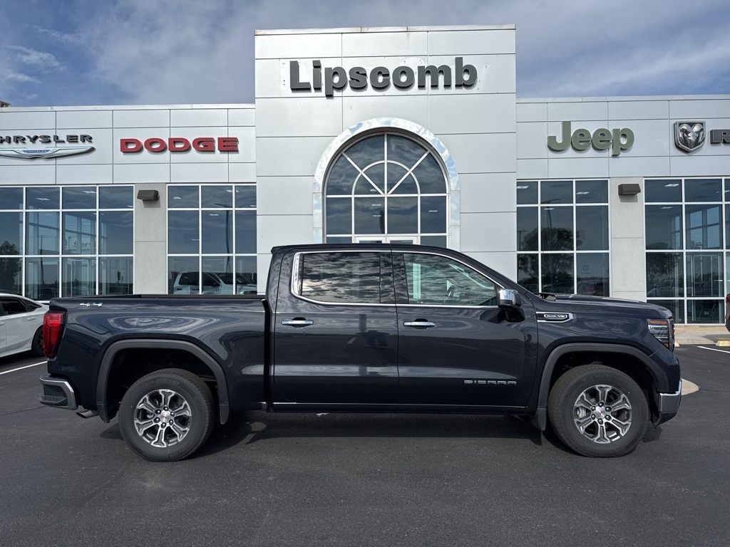 2024 GMC Sierra 1500 SLT's photo