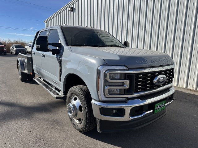 2024 Ford F-350 Super Duty Lariat's photo