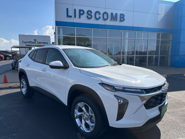 2026 Chevrolet Trax LS SUV