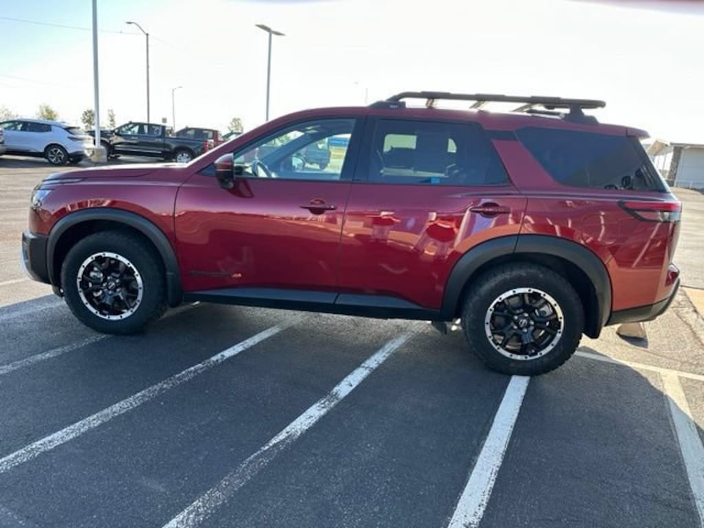 Used 2025 Nissan Pathfinder Rock Creek 4WD SUV