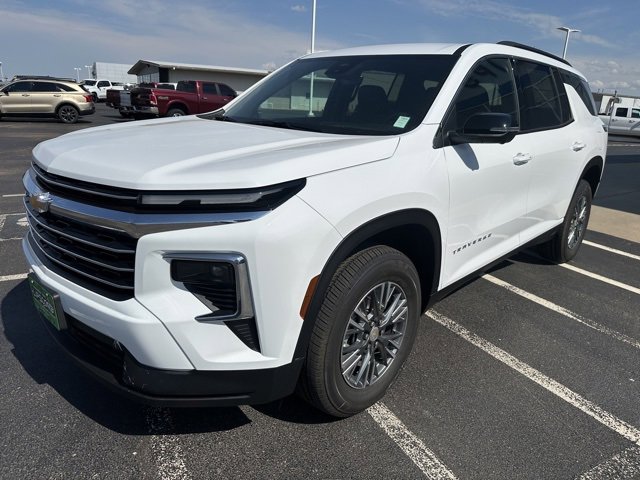 2026 Chevrolet Traverse photo 3