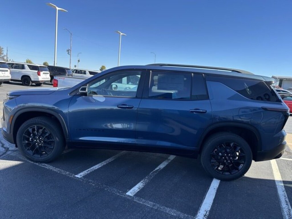 New 2026 Chevrolet Traverse LT SUV