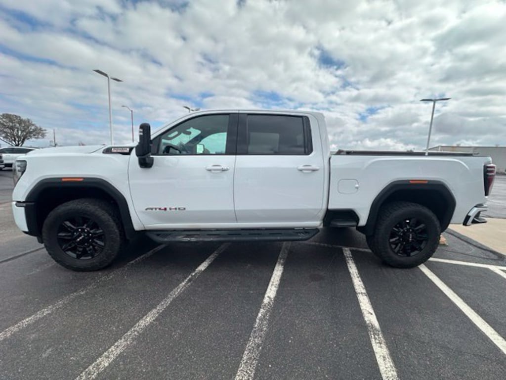 Used 2024 GMC Sierra 2500 HD AT4 Truck