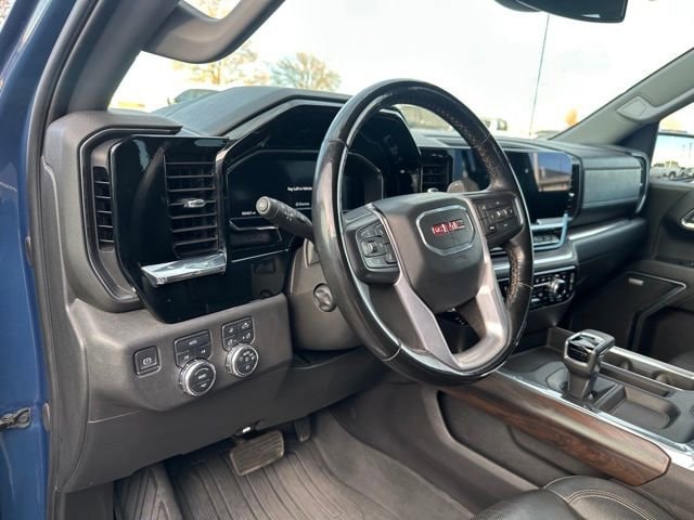 2024 GMC Sierra 1500 SLT - Photo 23