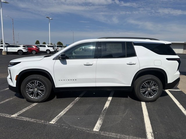 2026 Chevrolet Traverse photo 4