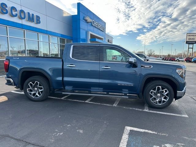 2024 GMC Sierra 1500 SLT - Photo 7