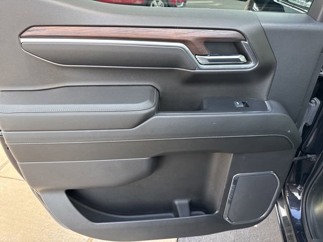 2024 GMC Sierra 1500 SLT - Photo 19