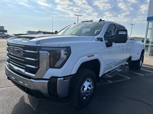 2024 Gmc Sierra 3500 HD SLE photo 2