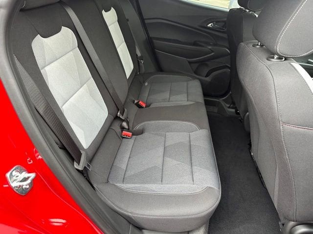 2026 Chevrolet Trax RS - Photo 11