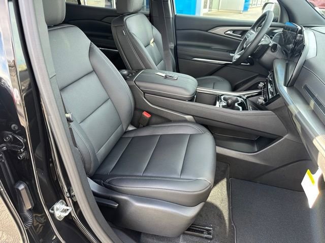 2026 Chevrolet Traverse LT - Photo 11