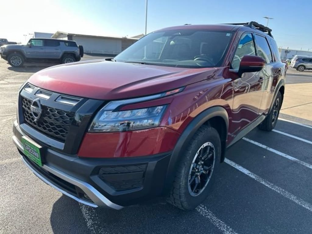 Used 2025 Nissan Pathfinder Rock Creek 4WD SUV
