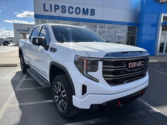 2023 GMC Sierra 1500 AT4 Crew Cab 4WD
