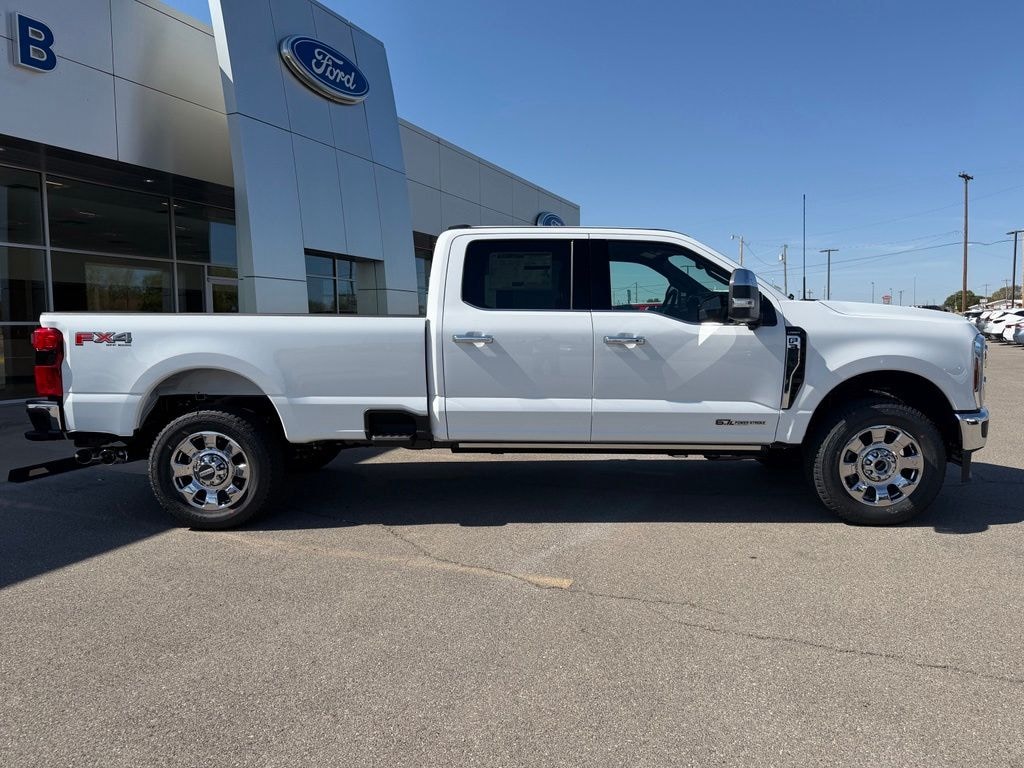 New 2026 Ford F-350SD Lariat Truck
