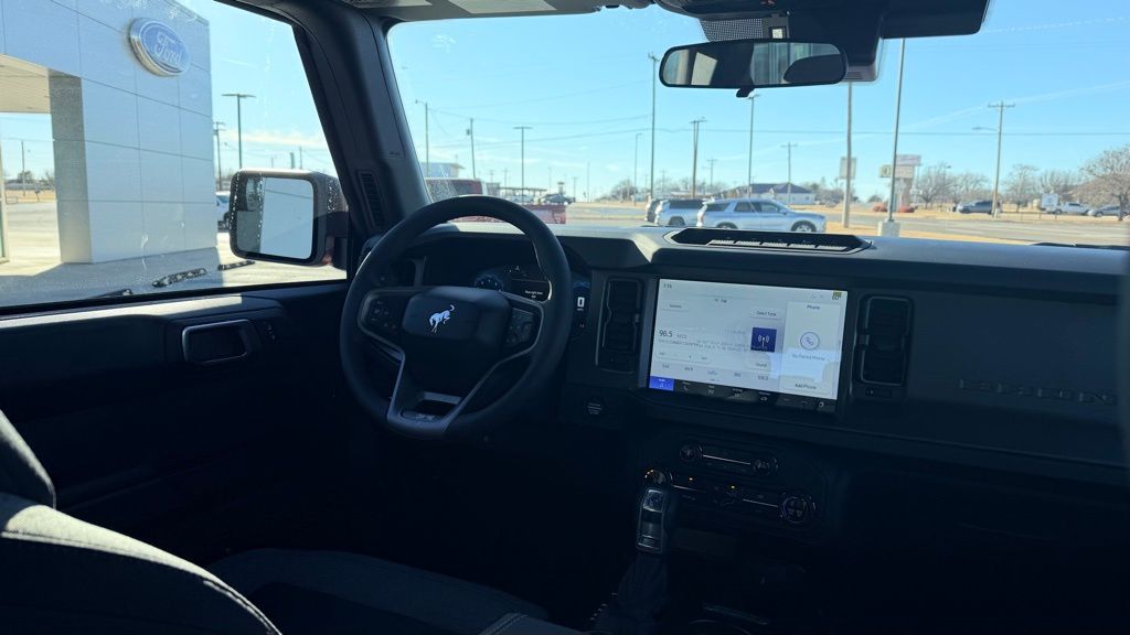 2025 Ford Bronco 4-Door Base - Photo 15