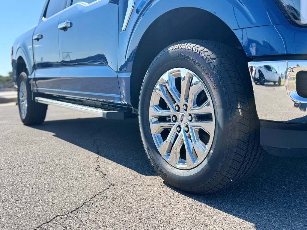 2025 Ford F-150 Lariat photo 2