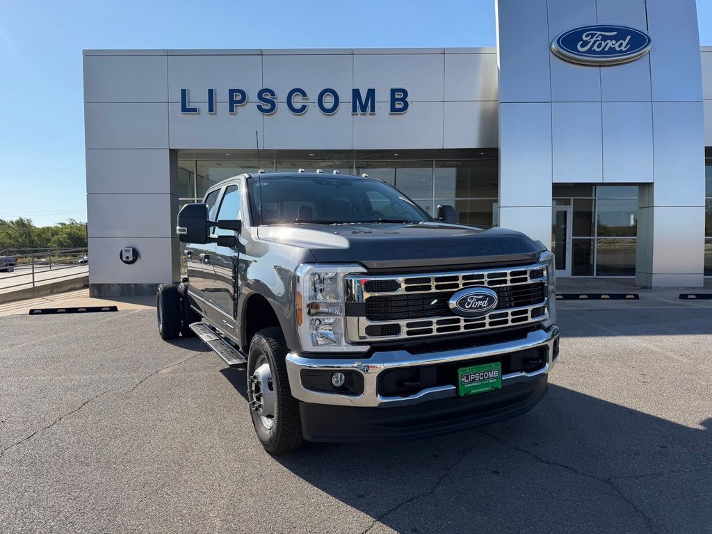 2027 Ford F-350 Super Duty Chassis Cab