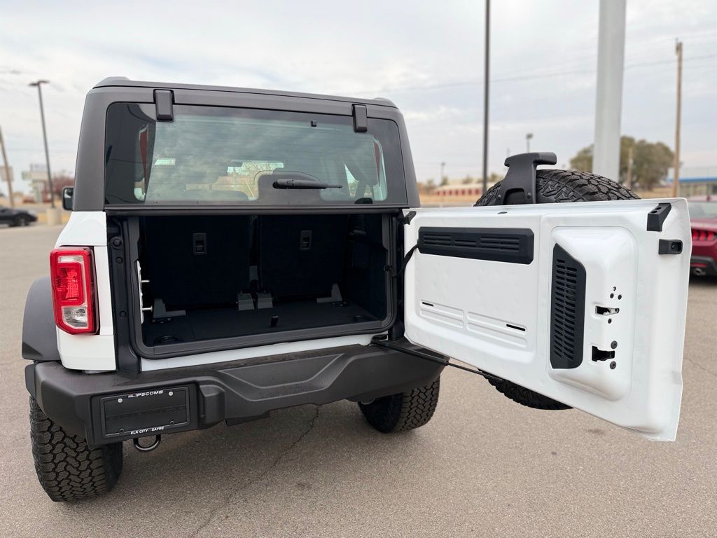 2025 Ford Bronco 2-Door Base - Photo 9