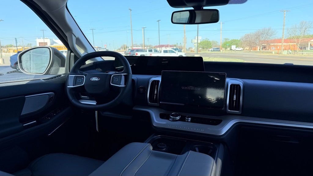 2026 Ford Expedition Active - Photo 18