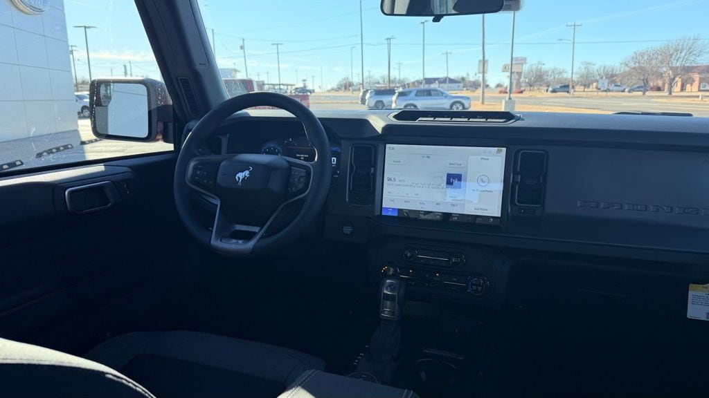 2025 Ford Bronco 4-Door Base - Photo 16