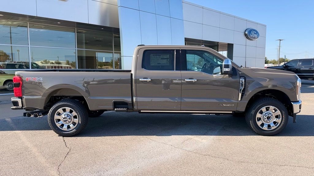 New 2026 Ford F-350SD Lariat Truck