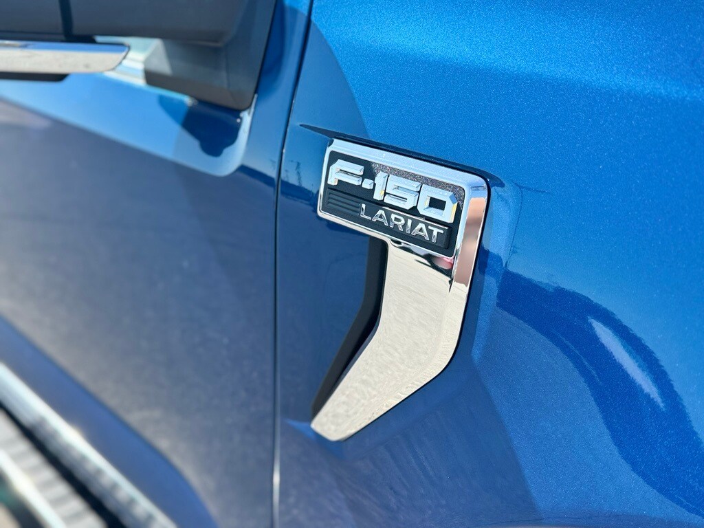 2025 Ford F-150 Lariat photo 3