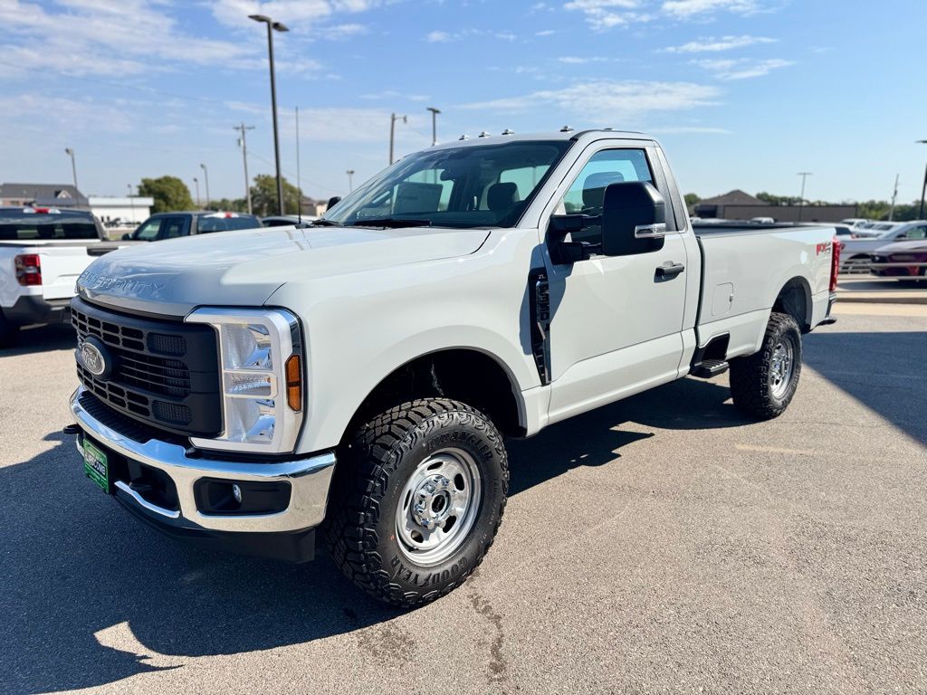 2026 Ford F-350 Super Duty XL - Photo 11