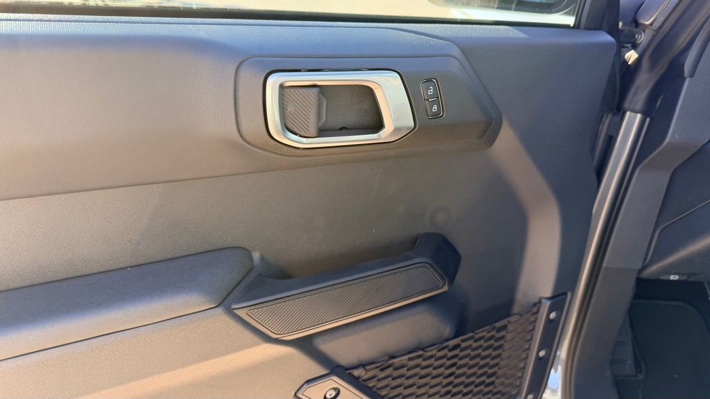 2025 Ford Bronco 4-Door Base - Photo 19