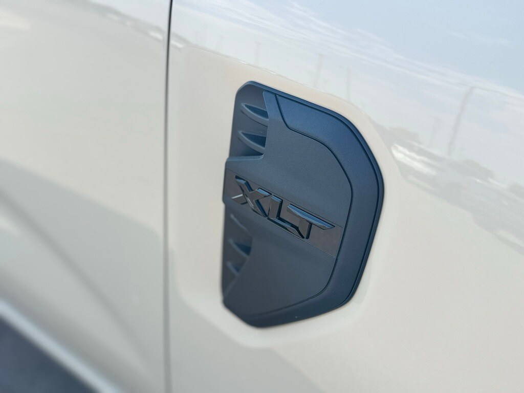 2025 Ford Ranger XLT photo 3