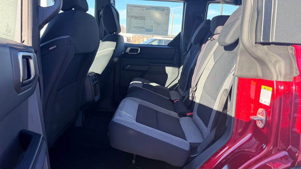 2025 Ford Bronco 4-Door Base - Photo 13