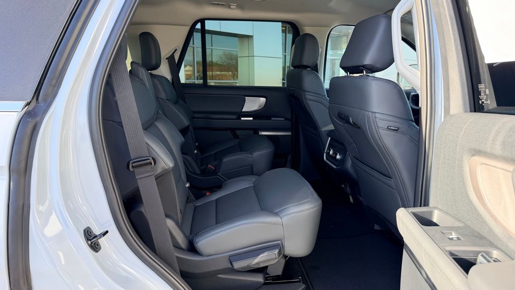 2026 Ford Expedition Active - Photo 14