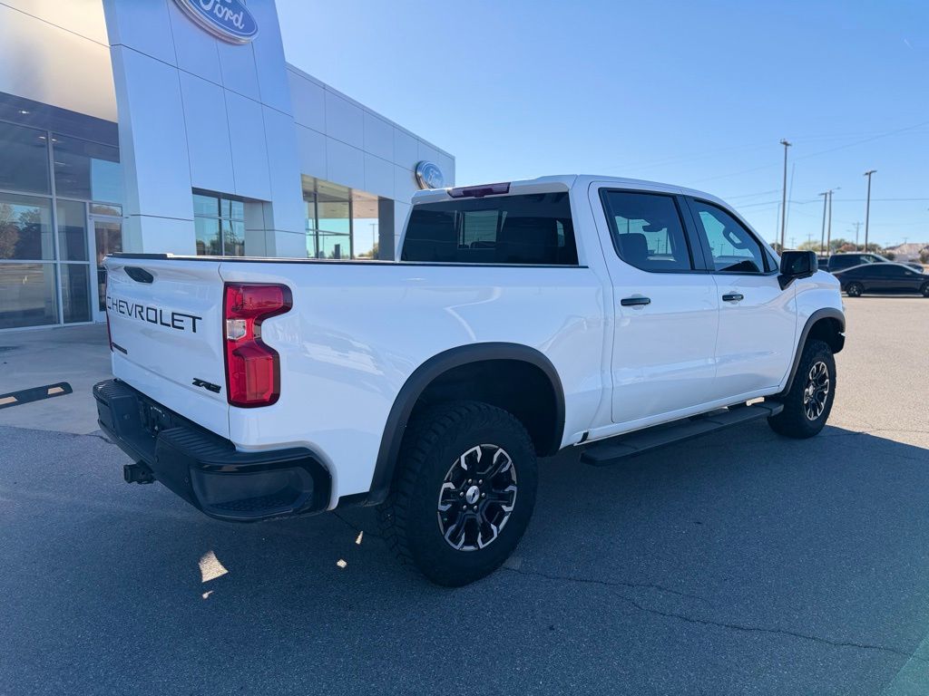 2024 Chevrolet Silverado 1500 ZR2 - Photo 7