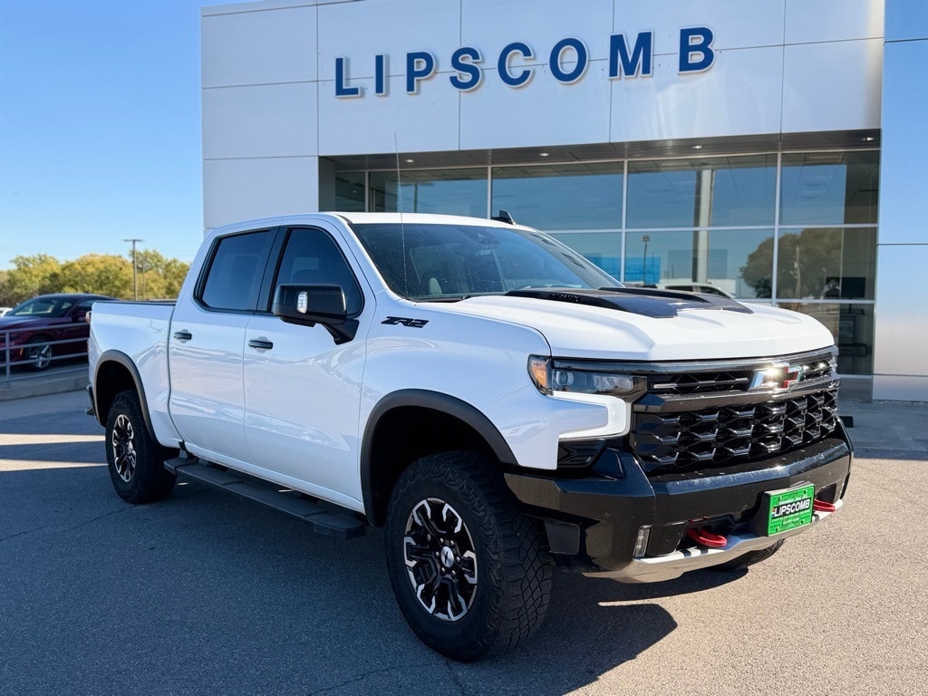 2024 Chevrolet Silverado 1500 ZR2's photo