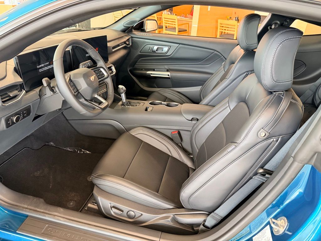 2026 Ford Mustang EcoBoost Premium Fastback - Photo 7