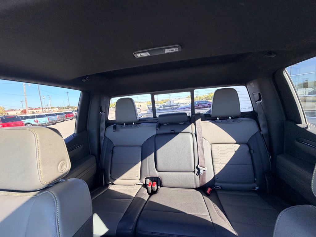 2024 Chevrolet Silverado 1500 ZR2 - Photo 27