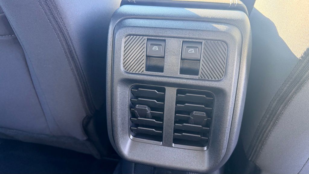 2025 Ford Bronco 4-Door Base - Photo 17