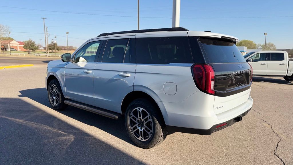 2026 Ford Expedition Active - Photo 12