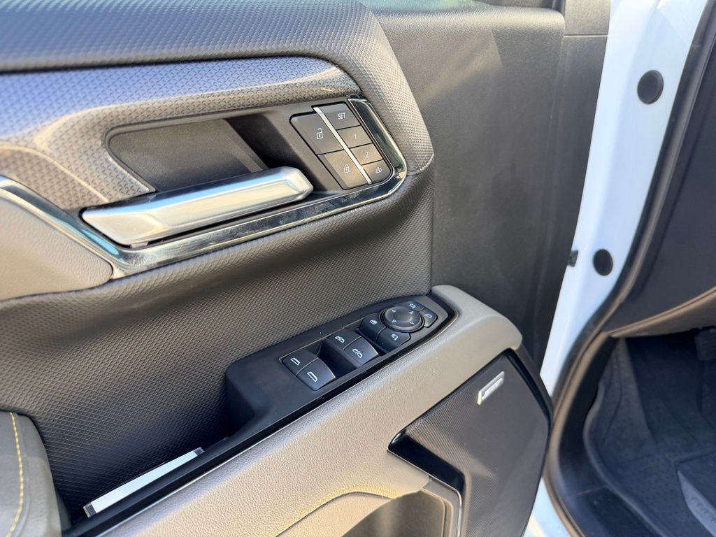 2024 Chevrolet Silverado 1500 ZR2 - Photo 19