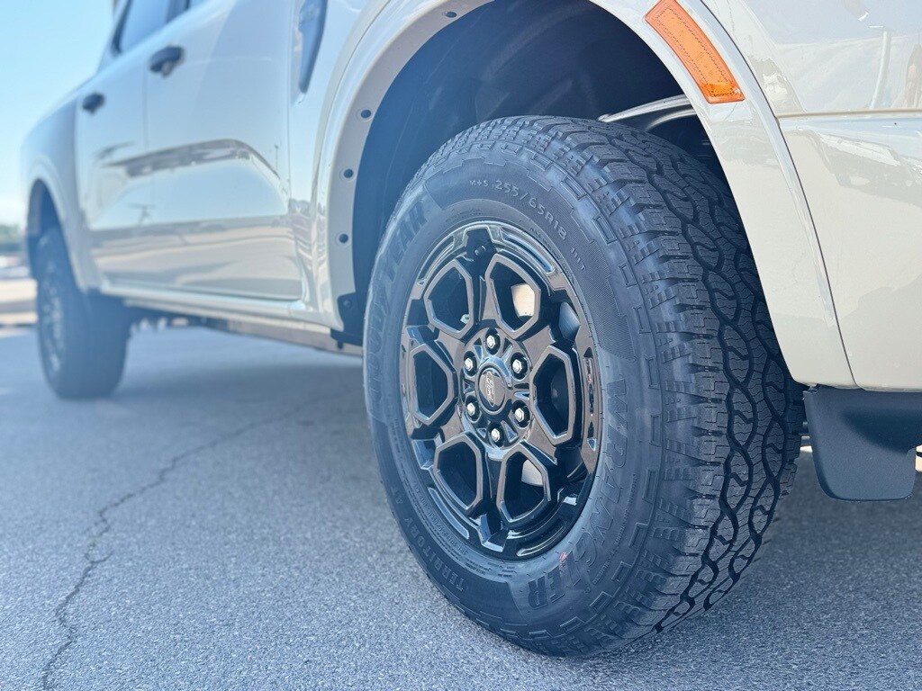 2025 Ford Ranger XLT photo 2