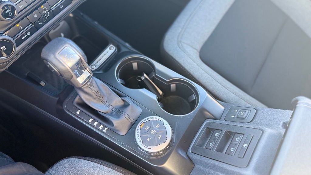 2025 Ford Bronco 4-Door Base - Photo 29