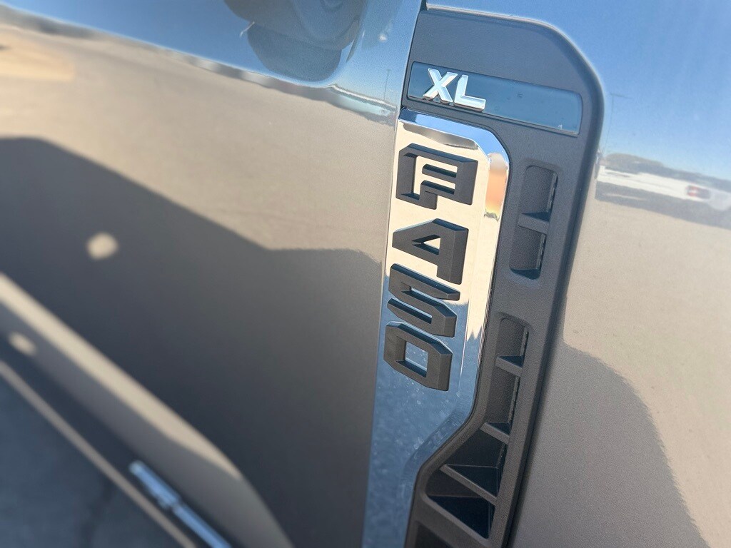 New 2026 Ford F-450 Truck Crew Cab