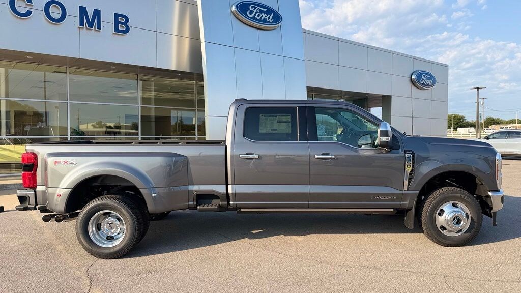 New 2026 Ford F-350 Truck Crew Cab