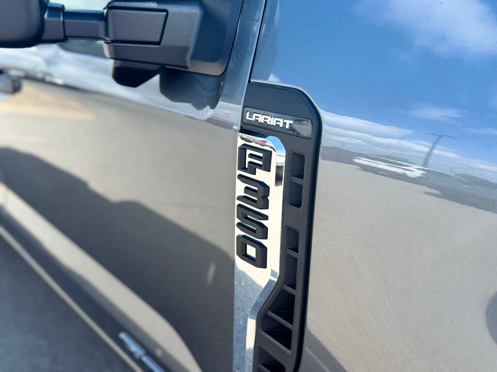 New 2026 Ford F-350 Truck Crew Cab