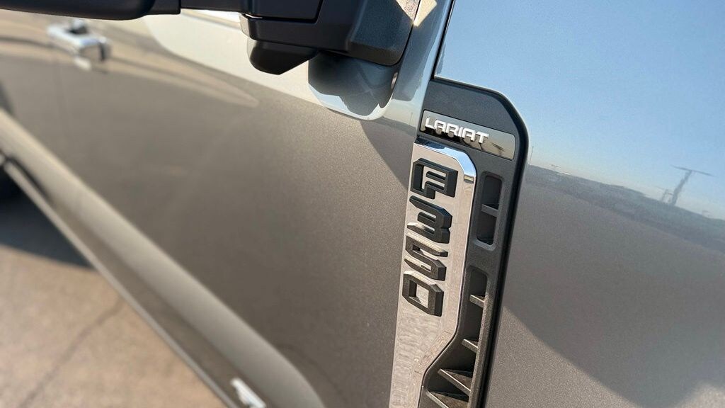 New 2026 Ford F-350 Truck Crew Cab