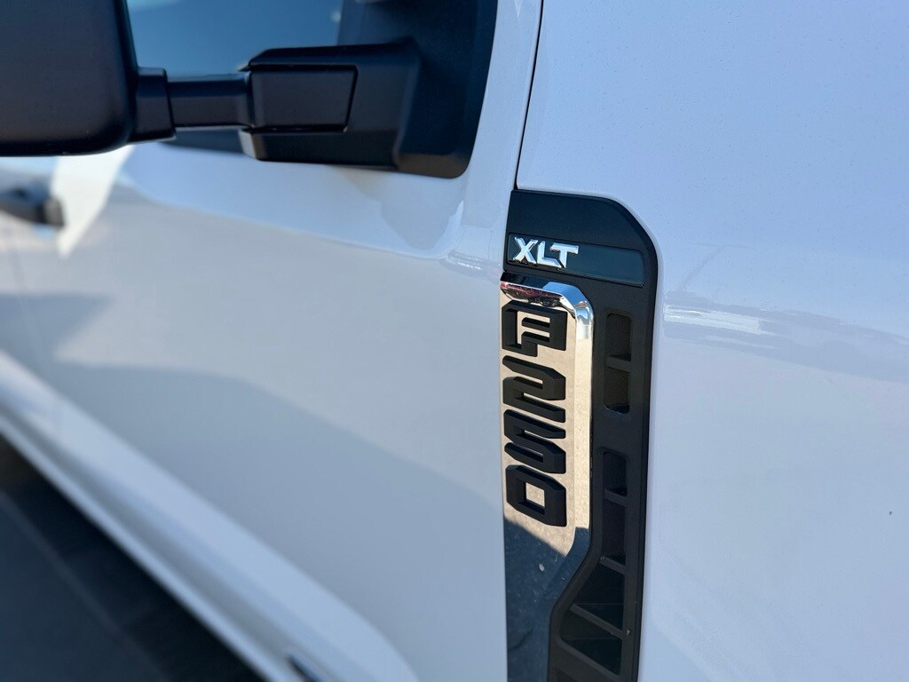 New 2026 Ford F-250 Truck Crew Cab